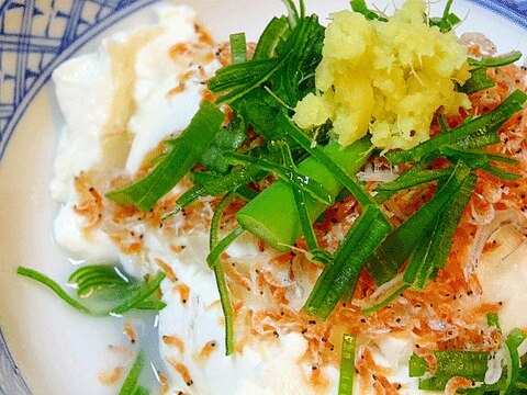 電子レンジで簡単♪　「海老ちりめん温奴」